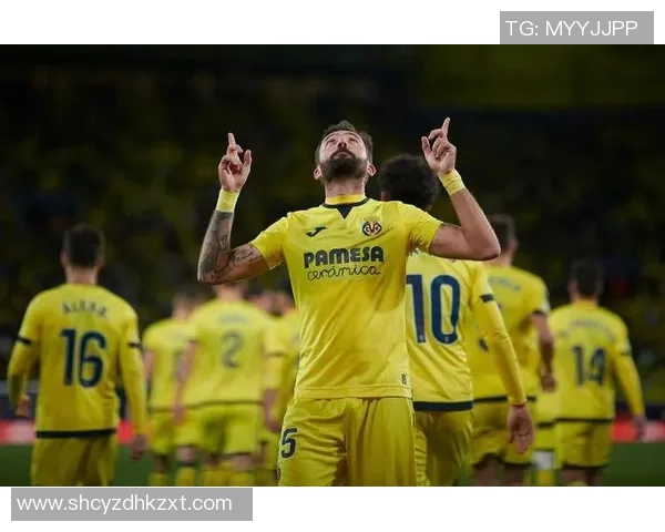 比利亚雷与阿斯塔那的精彩对决揭示足球战术与团队协作的魅力