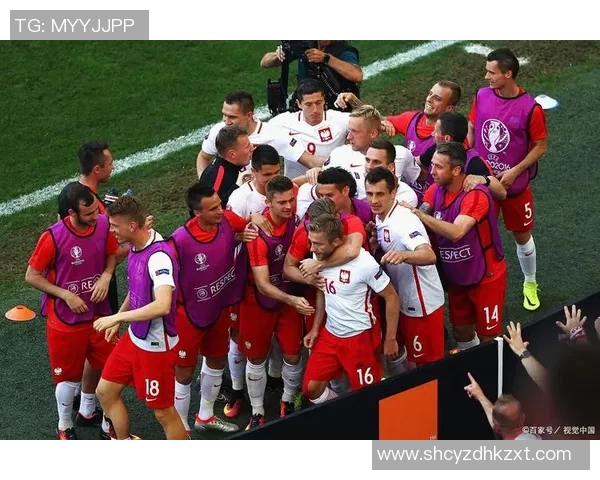 波兰与罗马尼亚的足球对决分析及历史交锋回顾 波兰与罗马尼亚的足球对决分析及历史交锋回顾