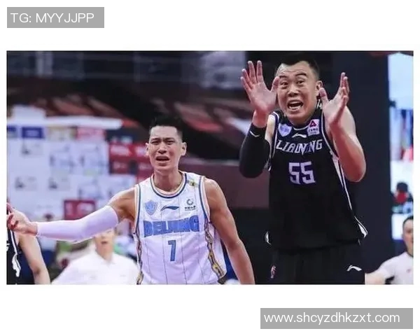 方硕在篮球赛场上的崛起与挑战：从新星到领军人物的成长历程分析