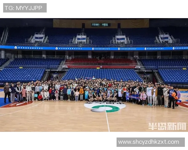 山东高速球迷欢聚一堂，共同见证CBA总决赛激情时刻