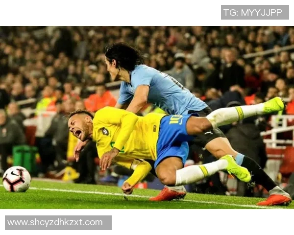 内马尔助攻卡瓦尼攻破门迪,马利亚梅开二度,巴黎圣日耳曼客场4比2击败南特 内马尔助攻卡瓦尼攻破门迪,马利亚梅开二度,巴黎圣日耳曼客场4比2击败南特