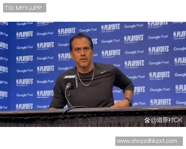 热火主帅埃里克-斯波尔斯特拉发文感谢吉米-巴特勒在季后赛中的领导能力 热火主帅埃里克-斯波尔斯特拉发文感谢吉米-巴特勒在季后赛中的领导能力