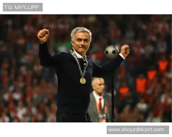 曼联主帅宣布引进两名世界级球星，备战英超新赛季