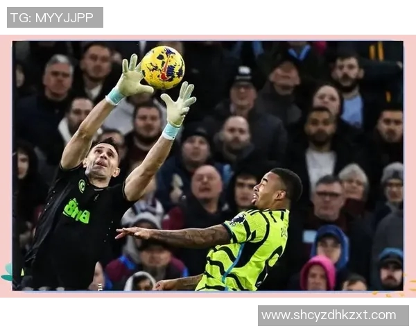 马丁内斯的传奇人生与足球之路探索 马丁内斯的传奇人生与足球之路探索