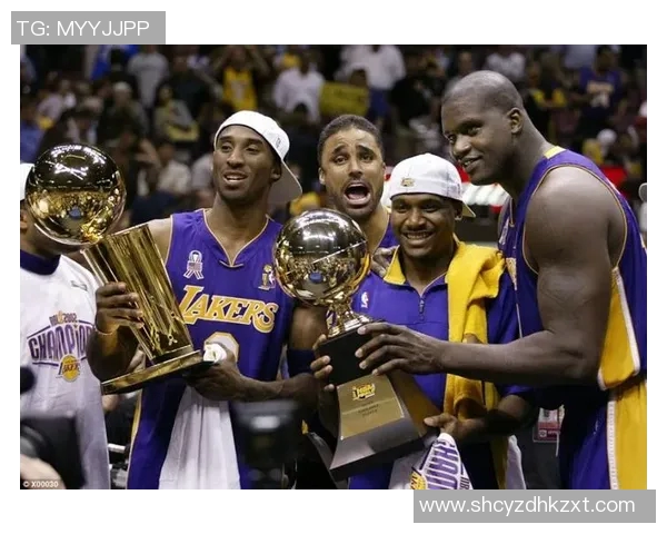 科比传奇生涯落幕球衣退役仪式感动全场致敬篮球之神