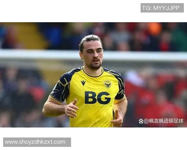 牛津联与伊普斯维奇激战正酣谁能在这场较量中笑到最后