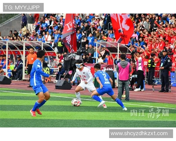 贺特与莫尔德的精彩对决揭示了足球战术与团队协作的魅力与挑战