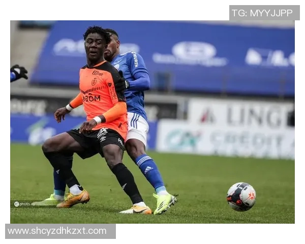 兰斯与斯特拉斯堡对决结果揭晓精彩瞬间回顾与分析