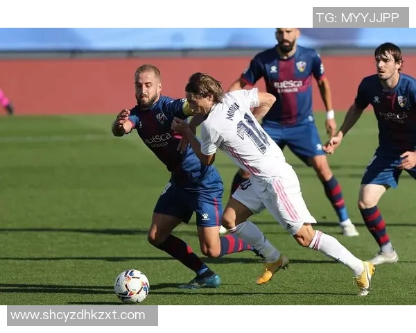 西甲精彩对决韦斯卡迎战巴塞罗那争夺三分荣耀之战