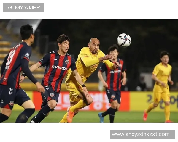 水原三星与浦项制铁的激烈对决揭示了韩国足球的魅力与竞争力 水原三星与浦项制铁的激烈对决揭示了韩国足球的魅力与竞争力